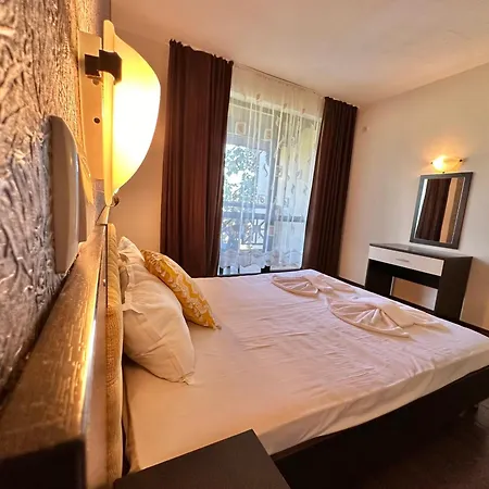 Villa Menada Imperial Heights Villas *