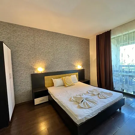 Menada Imperial Heights Vilă Sunny Beach
