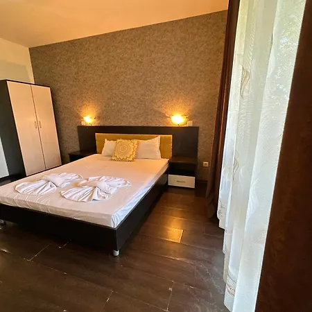 Menada Imperial Heights Villas