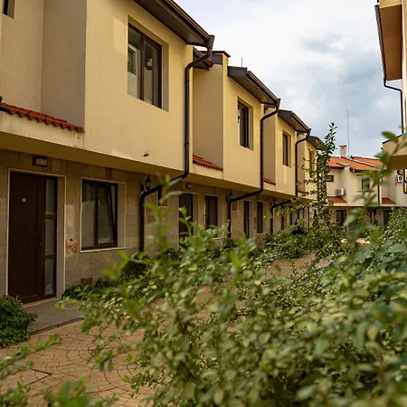 Menada Imperial Heights Villas * Sunny Beach