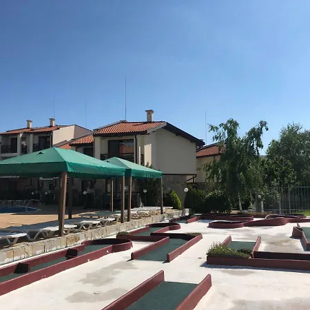 Menada Imperial Heights Villas