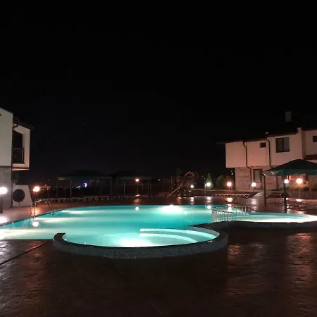 Villa Menada Imperial Heights Villas *