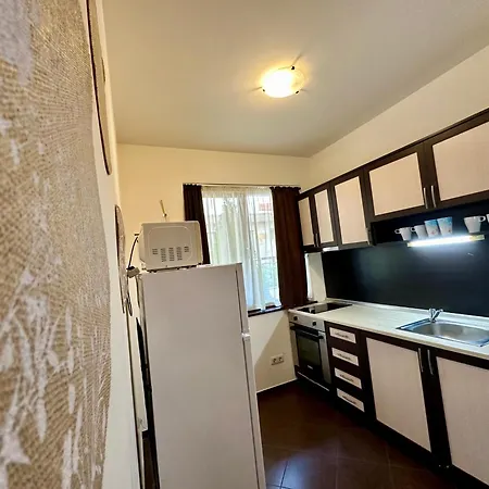 Menada Imperial Heights Villa Sunny Beach