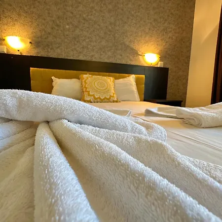 Villa Menada Imperial Heights *