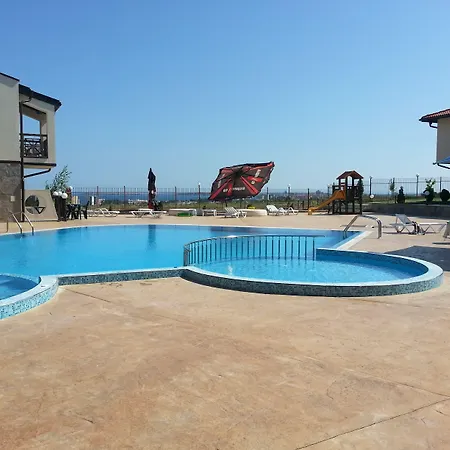 Вилла Menada Imperial Heights *