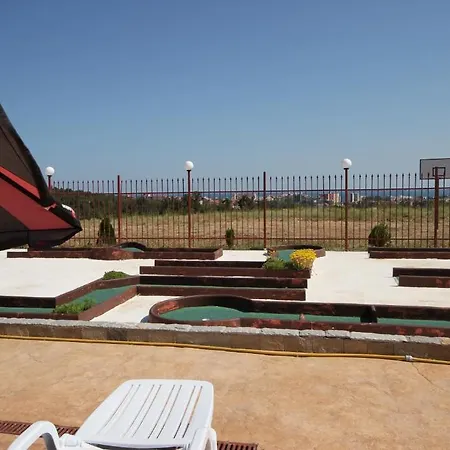 Menada Imperial Heights Villas Slantschew brjag