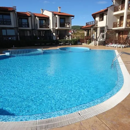Menada Imperial Heights Villa