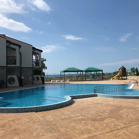 Menada Imperial Heights Villa *