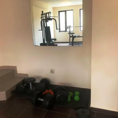 Menada Imperial Heights Villa *