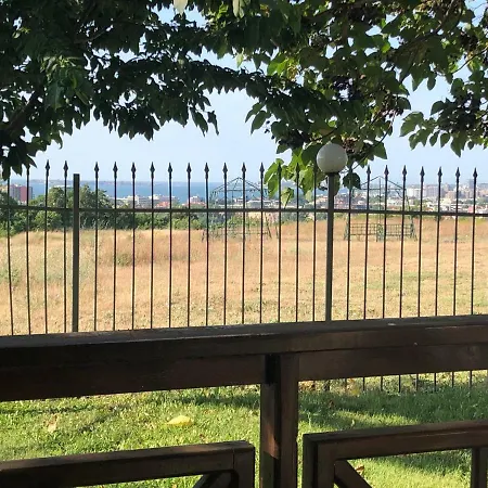 Menada Imperial Heights סאני ביץ'