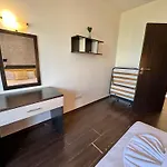 Menada Imperial Heights Vila *