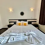Menada Imperial Heights Vila